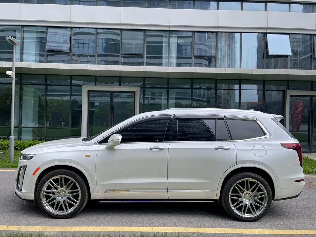 Cadillac XT6 2021