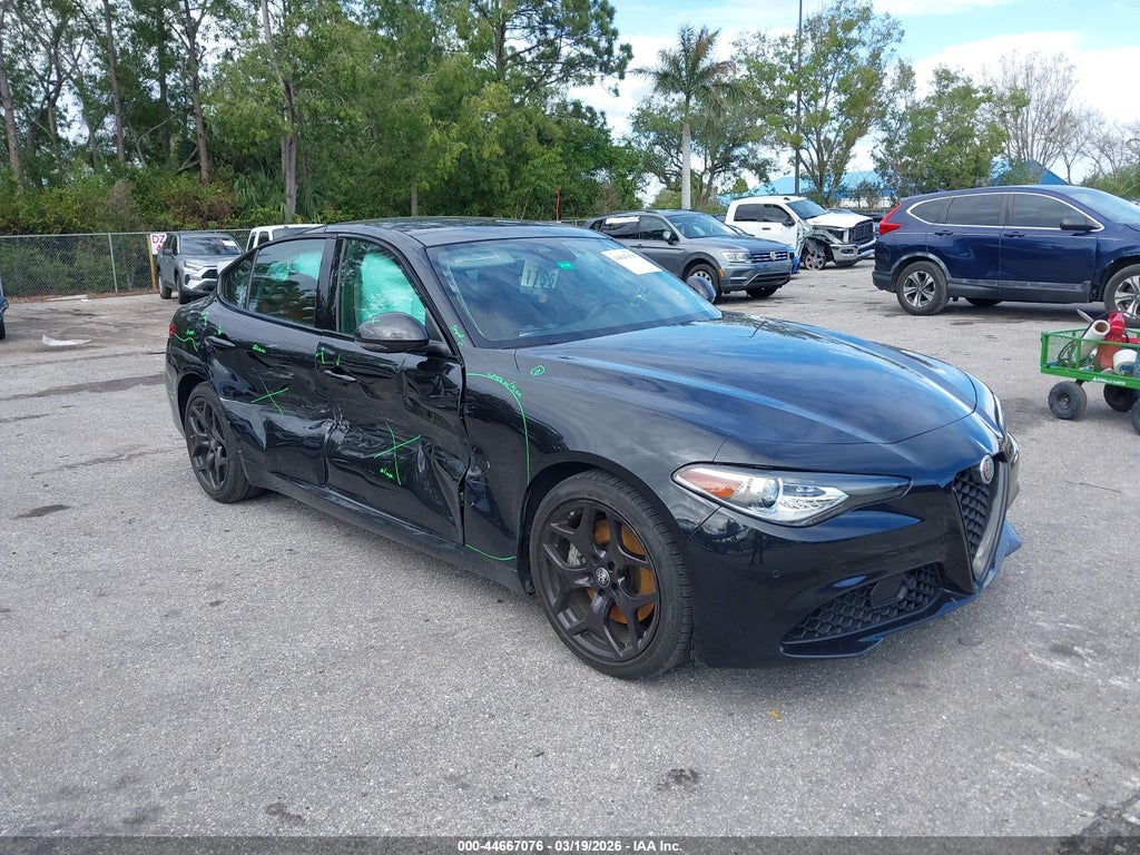 Alfa Romeo Giulia 2021