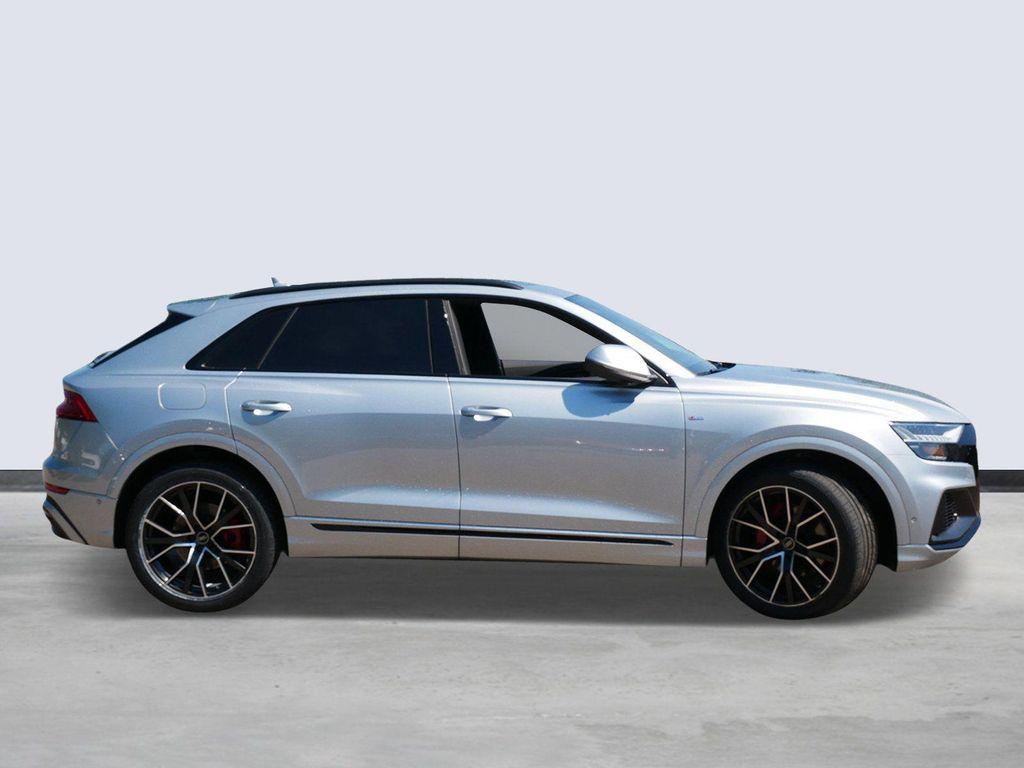 Audi Q8 2023