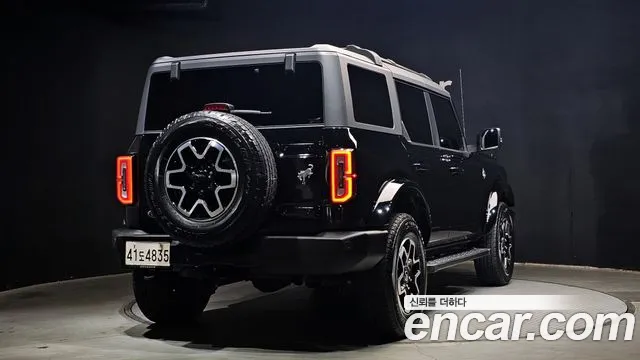 Ford Bronco 2022