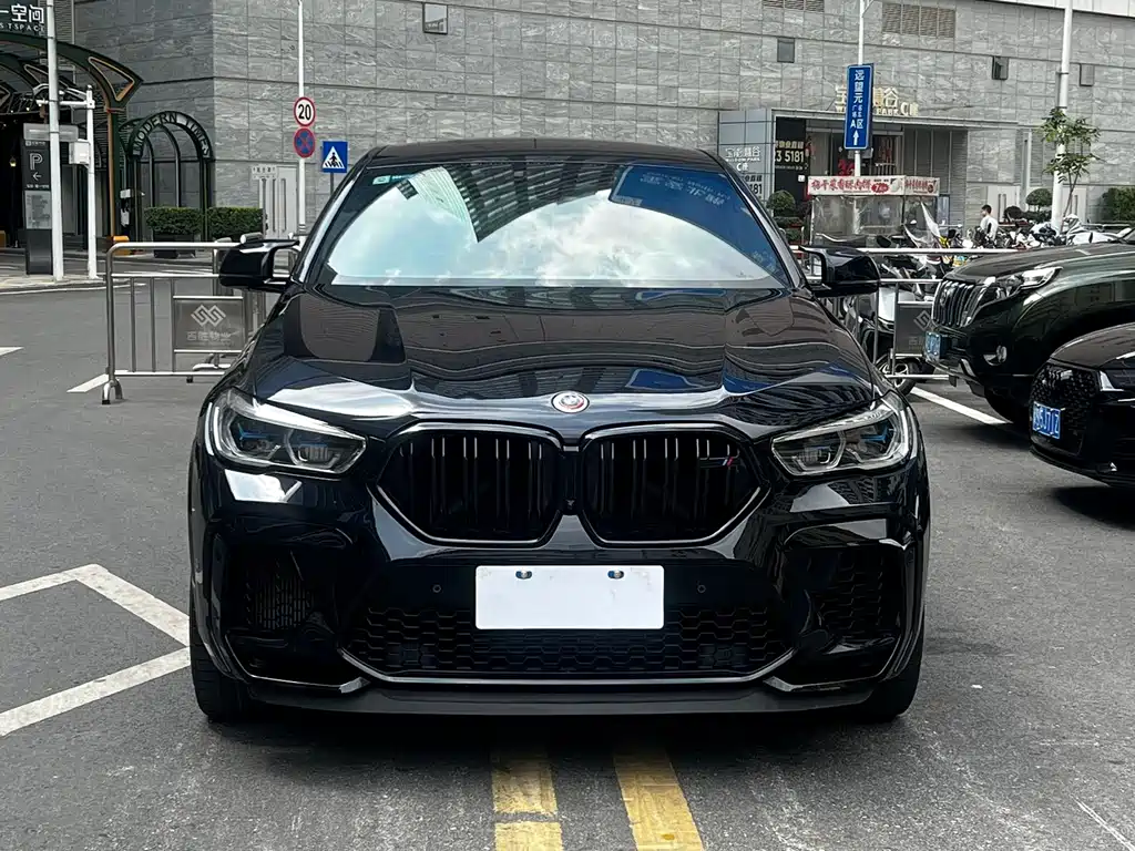 BMW X6 M 2022