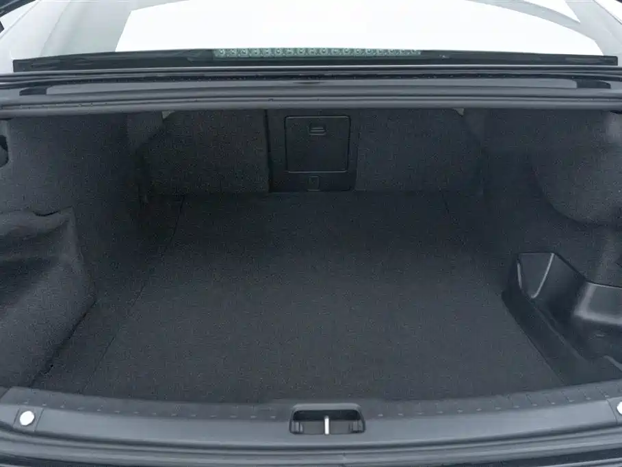 Volvo S90 2024