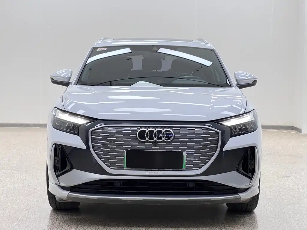 Audi Q4 e-tron 2024