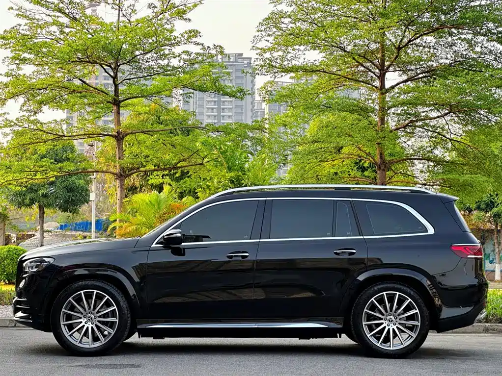 Mercedes-Benz GLS 2023