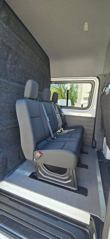 Mercedes-Benz SPRINTER 2025