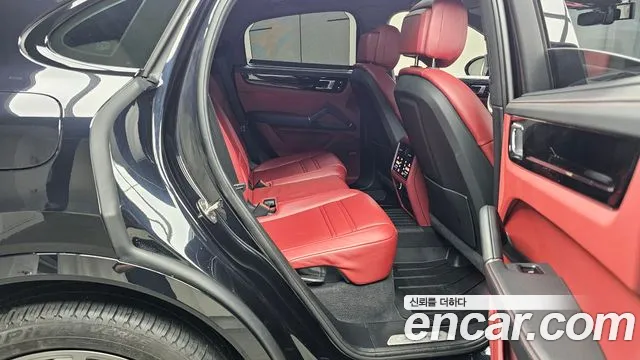 Porsche Cayenne 2021