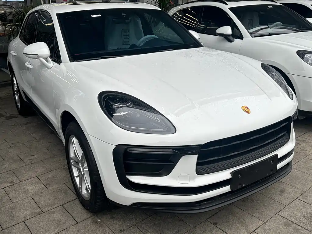 Porsche Macan 2021