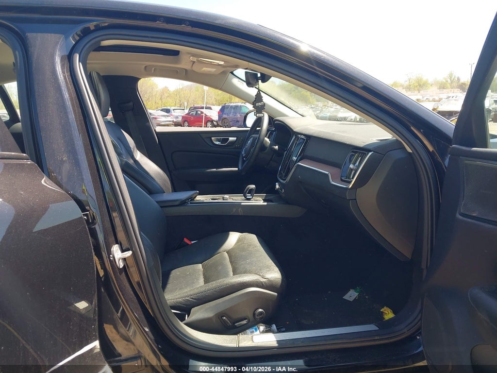 Volvo S60 2024