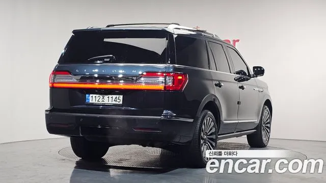 Lincoln Navigator 2021