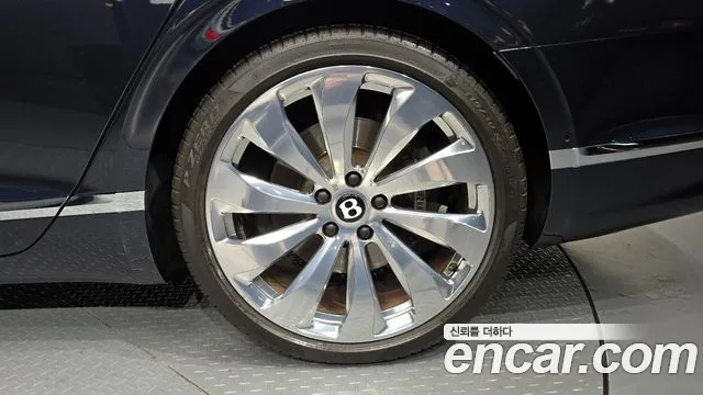 Bentley Flying Spur 2021