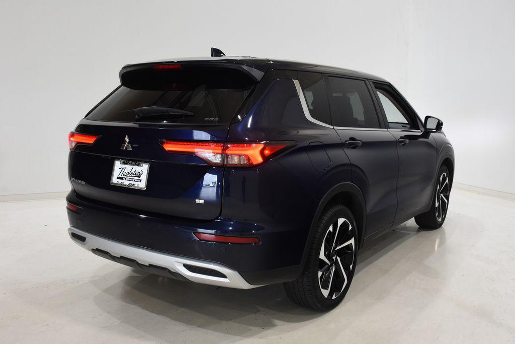 Mitsubishi Outlander 2024