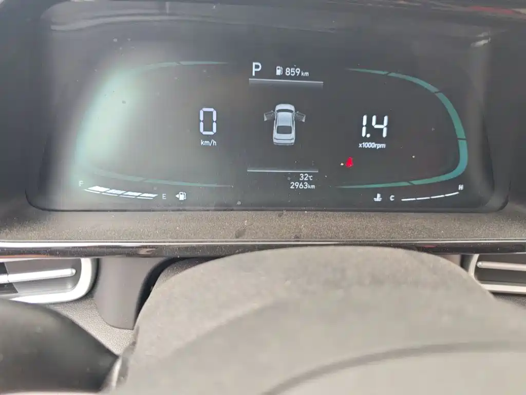 Hyundai Elantra 2024