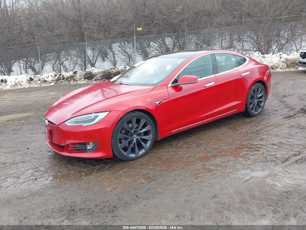 Tesla Model S 2021