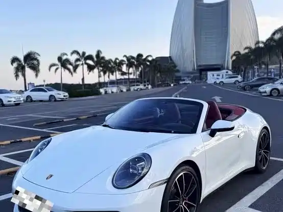 Porsche 911 2021