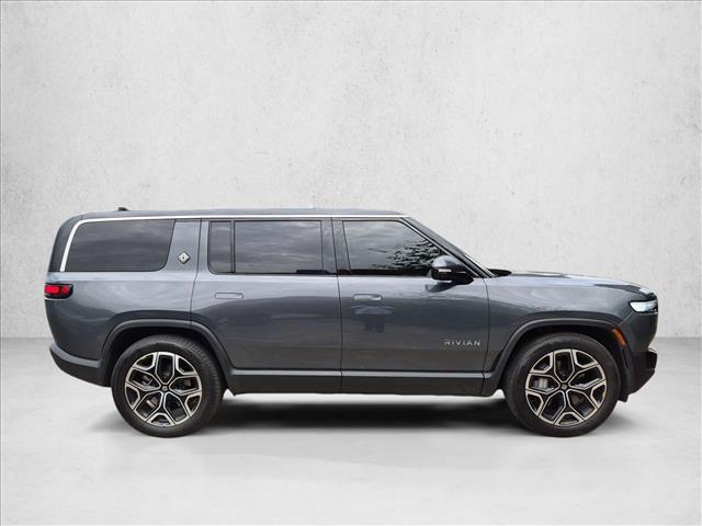 Rivian R1S 2025