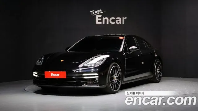 Porsche Panamera 2023