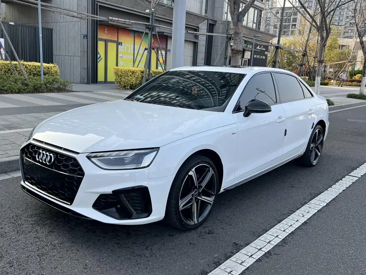 Audi A4 2024