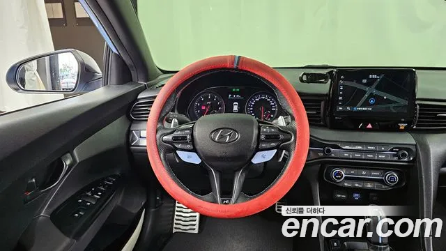 Hyundai Veloster 2021