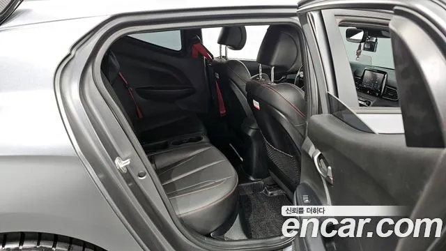 Hyundai Veloster 2020