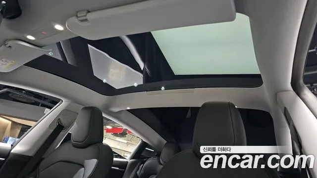 Tesla Model 3 2024