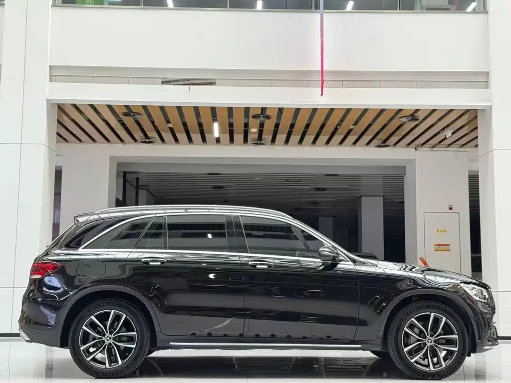 Mercedes-Benz GLC 2021