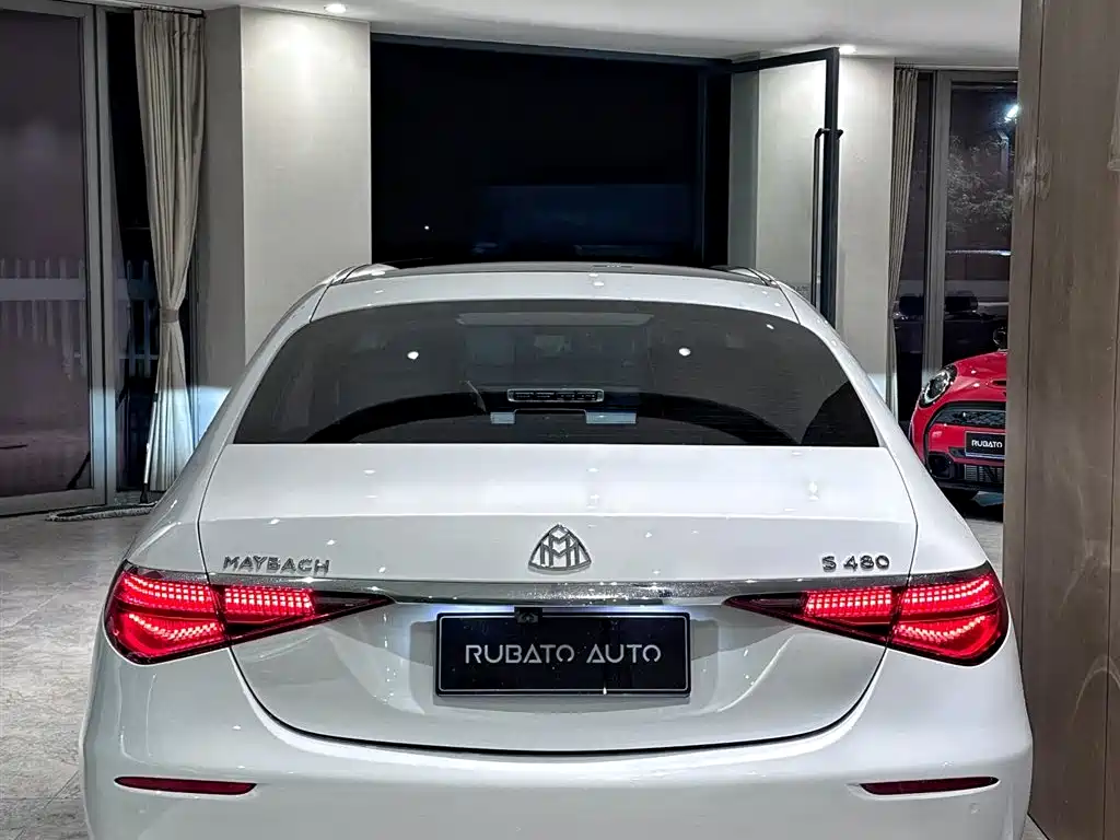 Mercedes-Benz Maybach S-Класс 2021