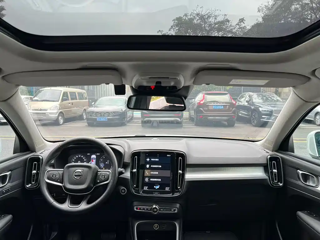 Volvo XC40 2021