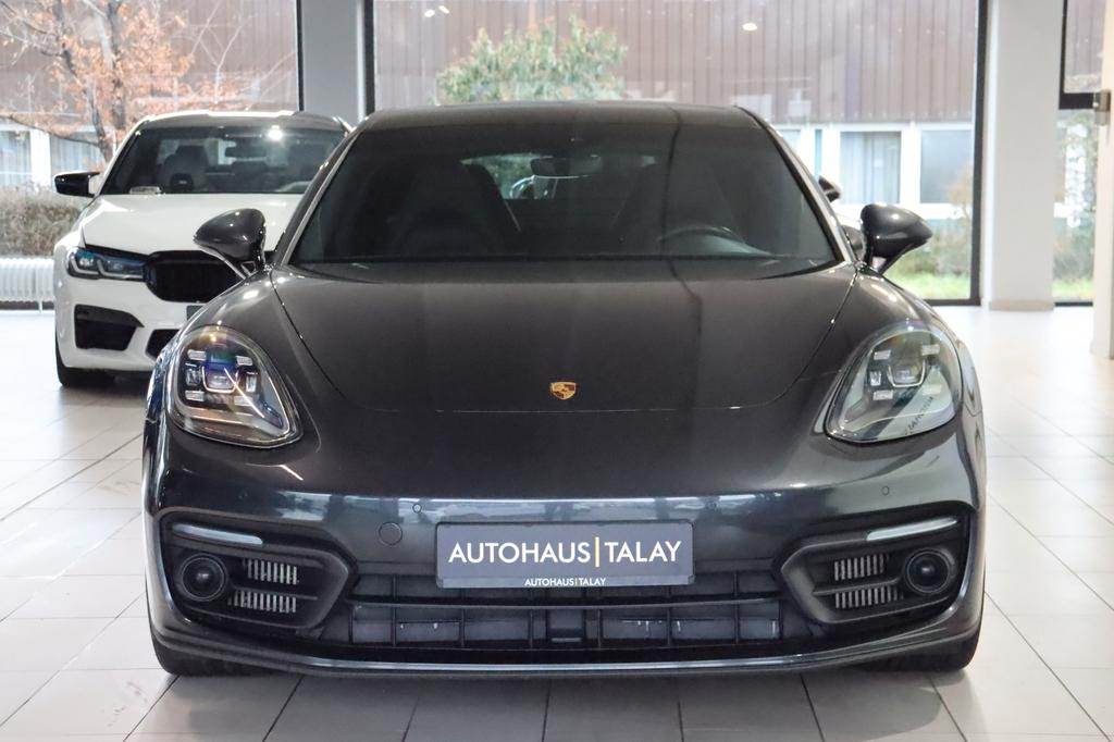 Porsche Panamera 2022