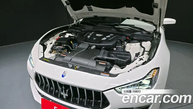 Maserati Ghibli 2020