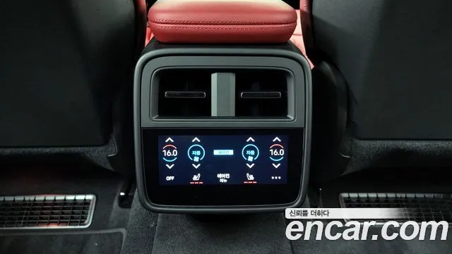 Porsche Taycan 2023