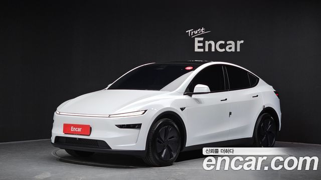 Tesla Model Y 2025