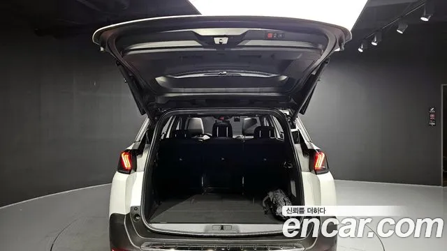 Peugeot 5008 2022