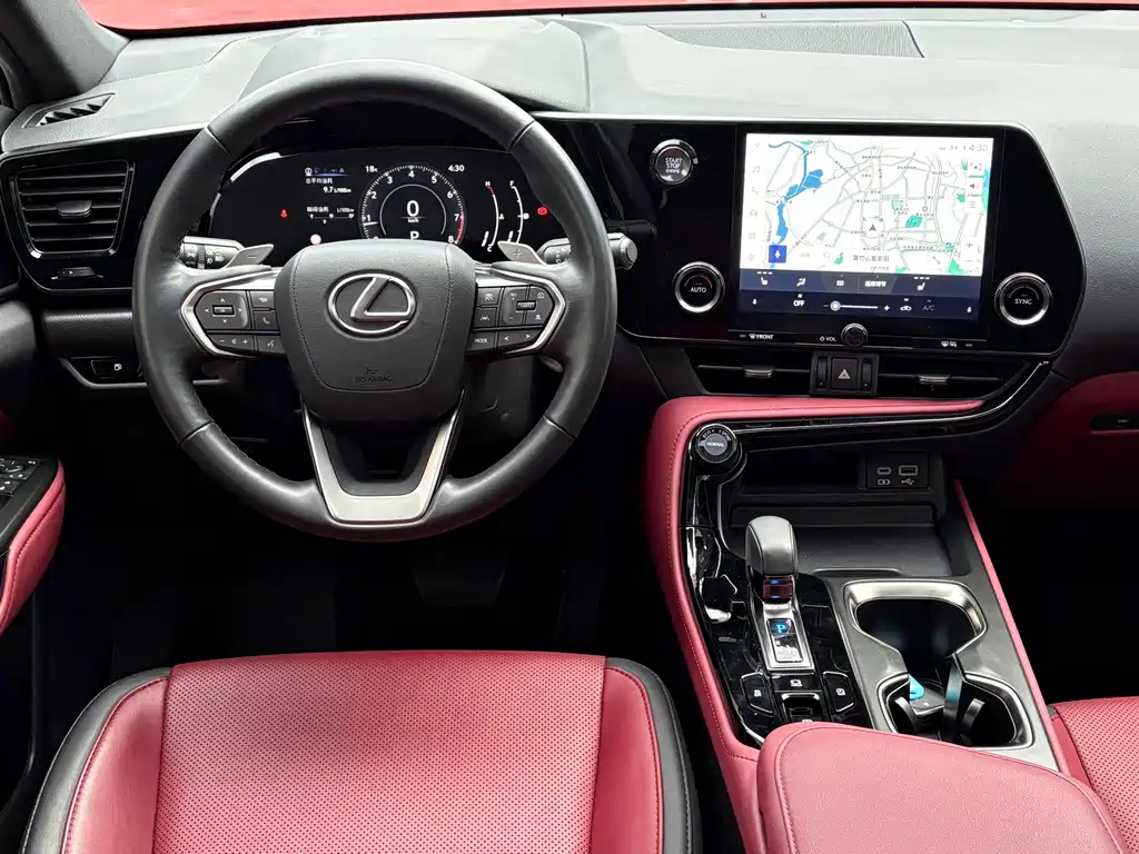 Lexus NX 2023