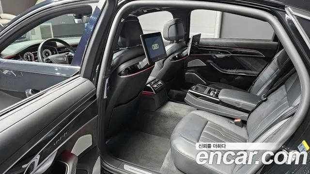 Audi A8 2021