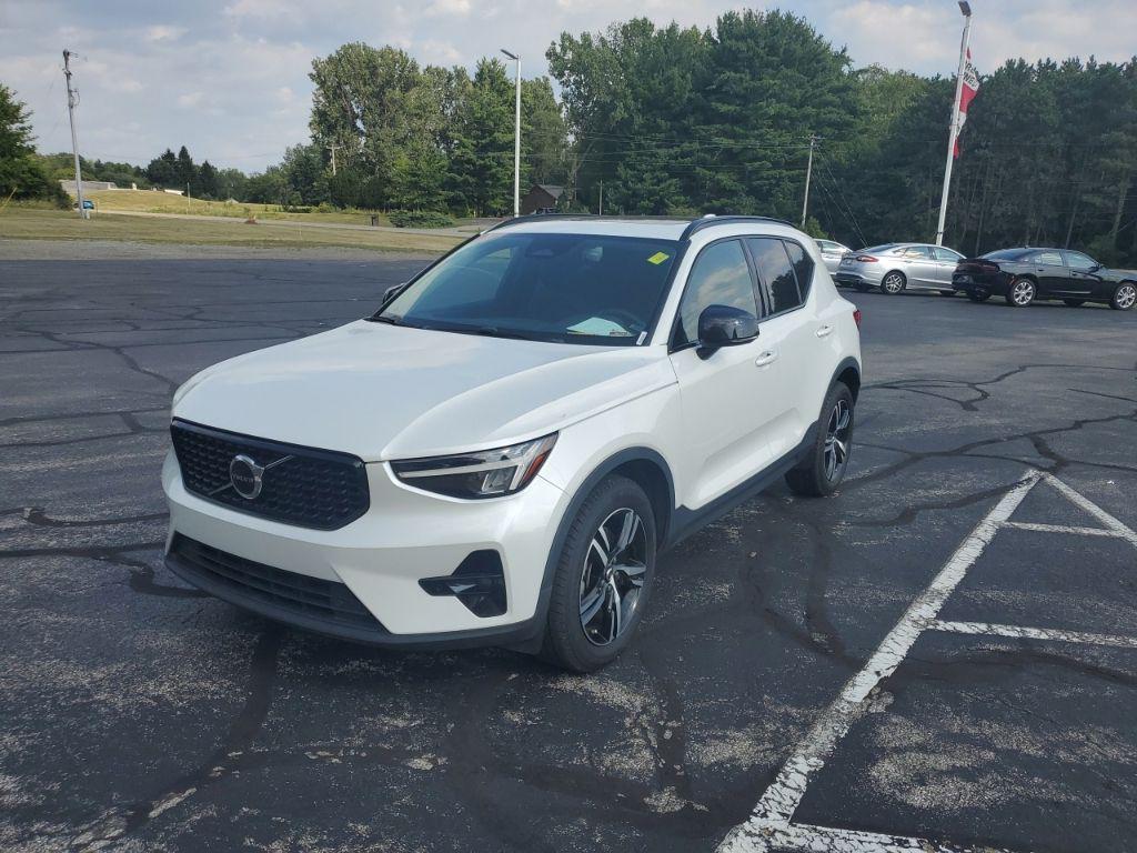 Volvo XC40 2023