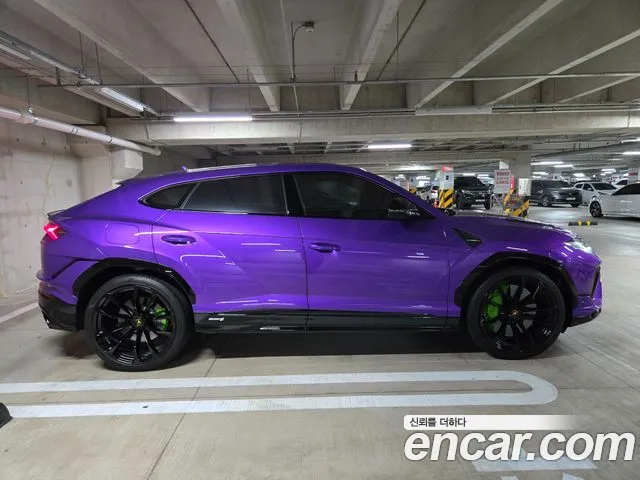 Lamborghini Urus 2024