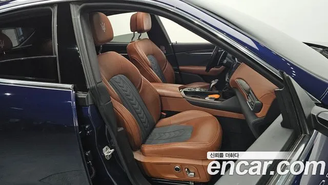 Maserati Levante 2021
