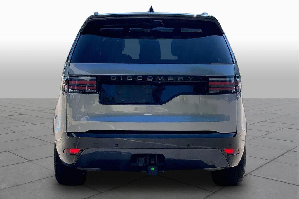 Land Rover Discovery 2025