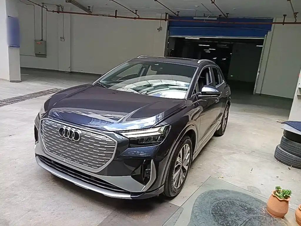 Audi Q4 e-tron 2023