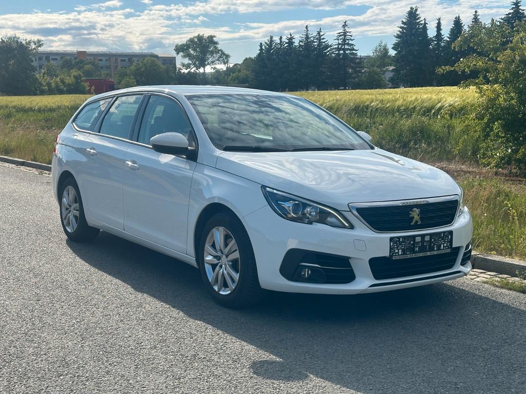 Peugeot 308 2021