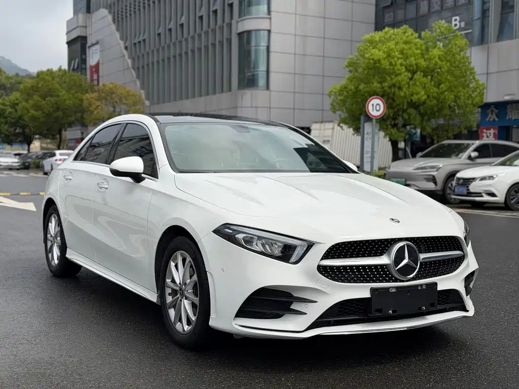 Mercedes-Benz A-Класс 2021