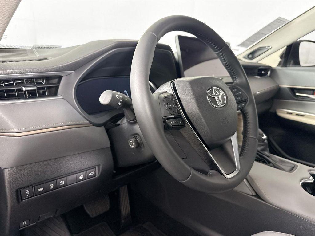 Toyota Venza 2024