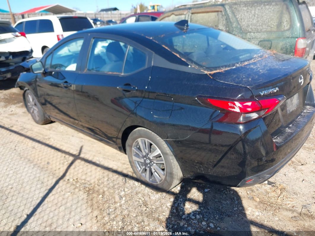 Nissan Versa 2023
