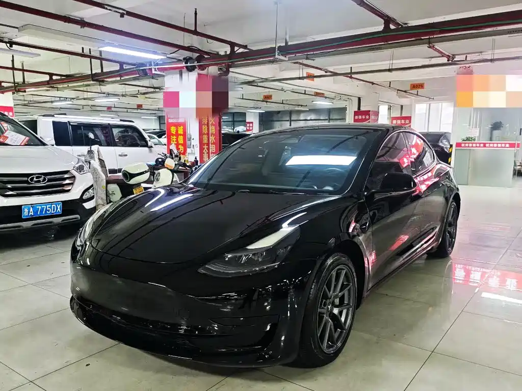 Tesla Model 3 2023