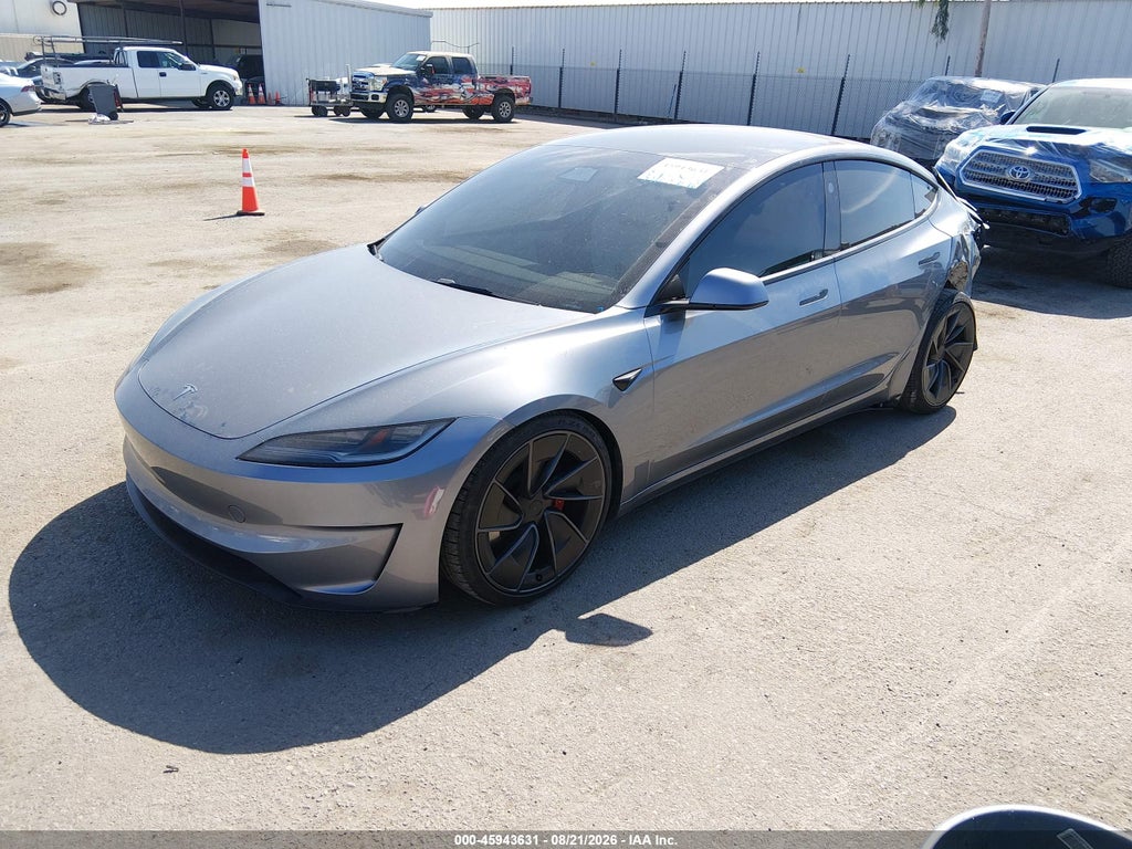 Tesla Model 3 2024
