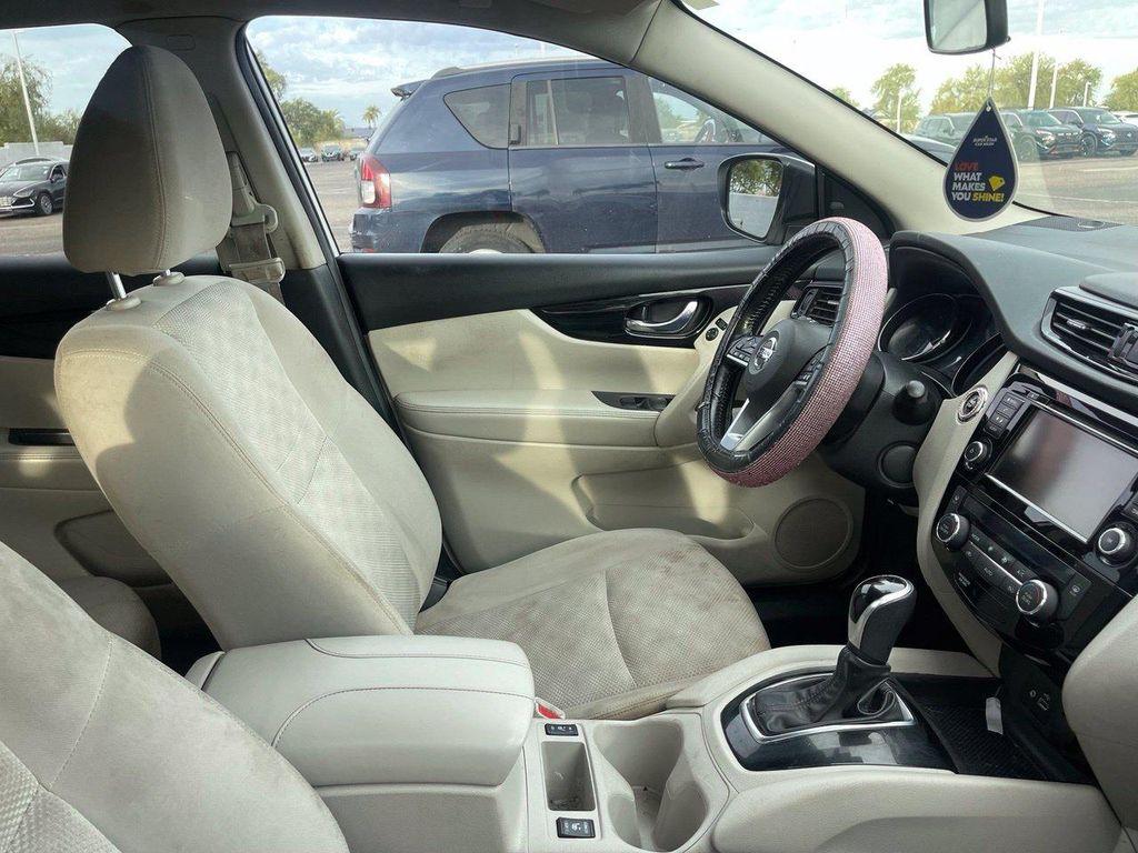Nissan Rogue Sport 2021