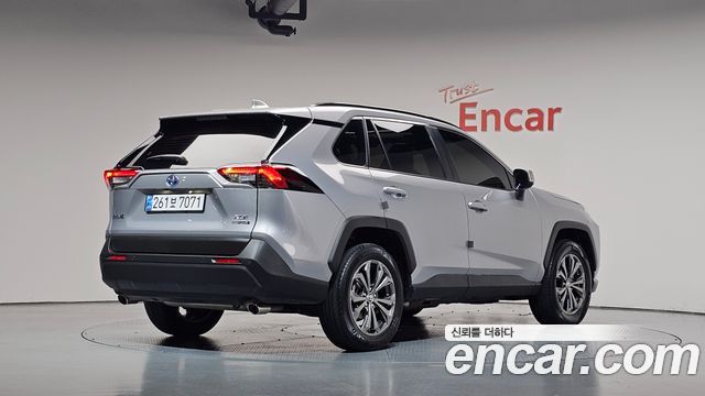 Toyota RAV4 2024