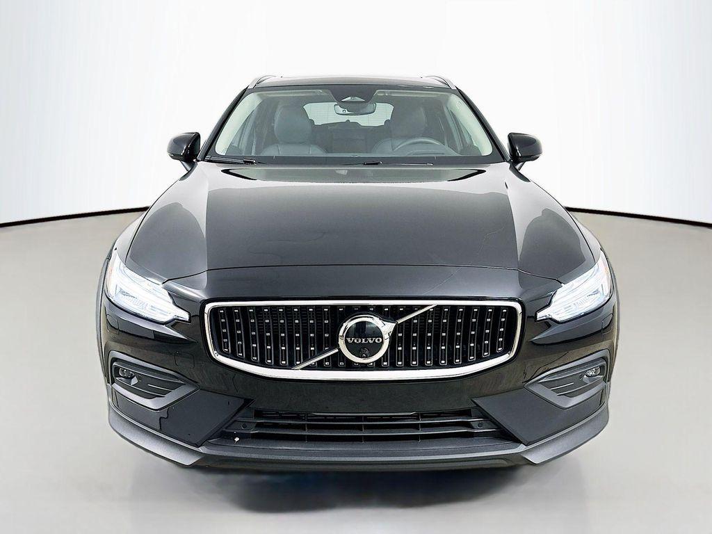 Volvo V60 Cross Country 2026