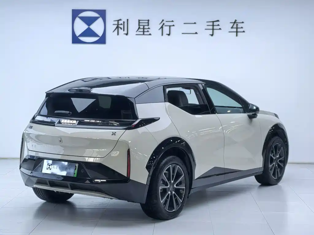 Zeekr X 2024
