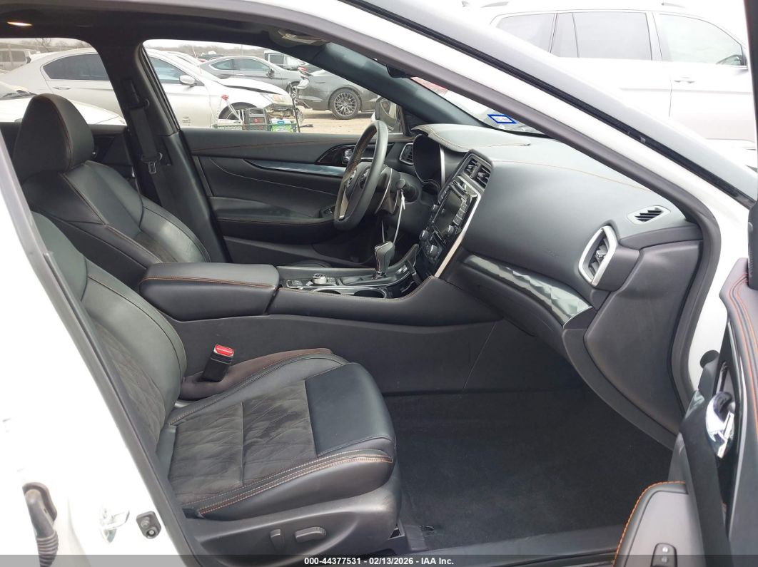 Nissan Maxima 2023